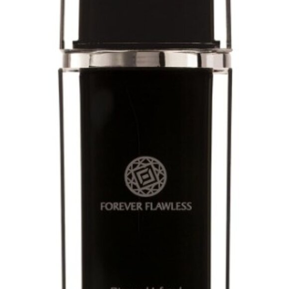 Diamond Infused Age-Defying Serum - Picture 2 of 4